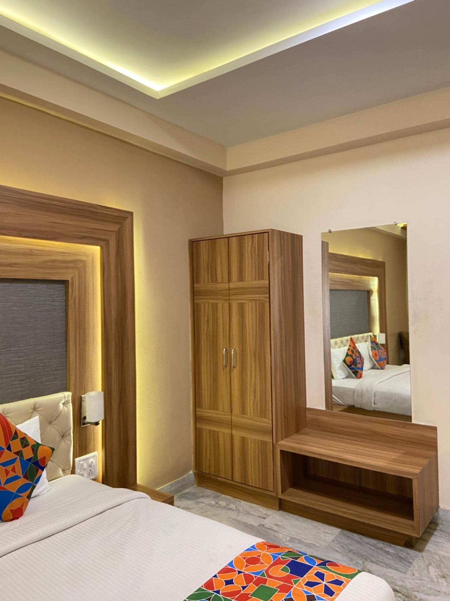 Hotel Damanis Udaipur Exterior foto