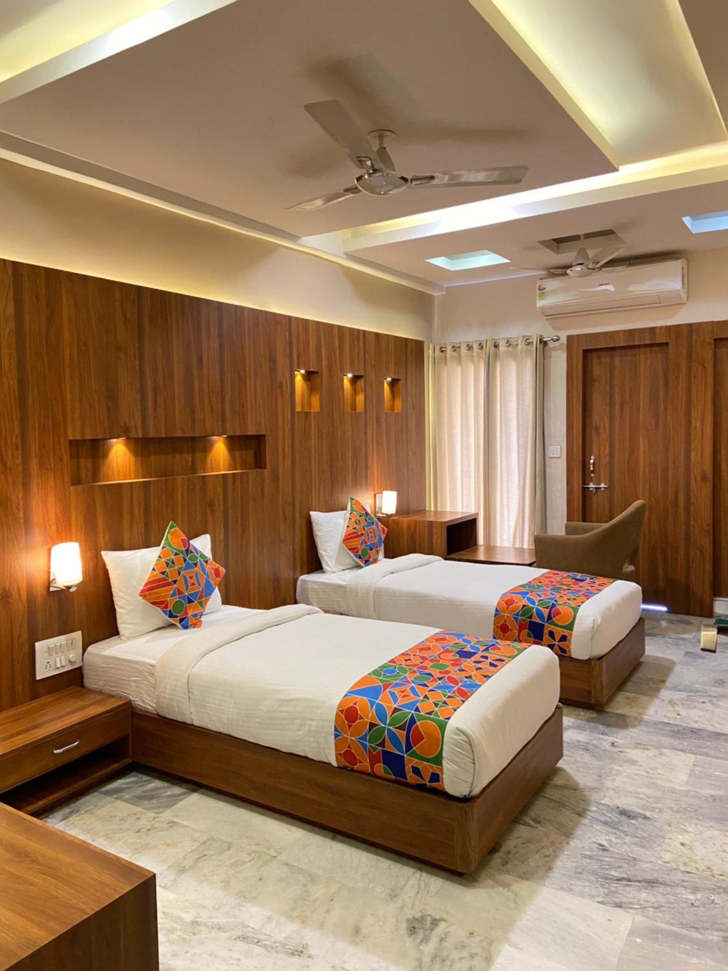 Hotel Damanis Udaipur Exterior foto